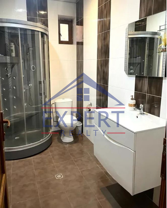 ԱՎԱՆ, ԽԱՉԱՏՈՒՐ ԱԲՈՎՅԱՆ ՓՈՂՈՑ, 6 ՍԵՆՅԱԿ