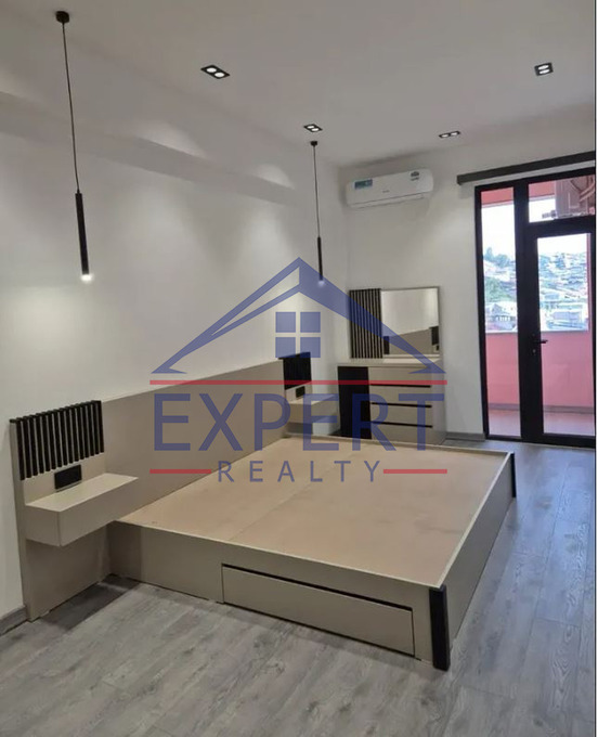 ԿԵՆՏՐՈՆ, ՉԱՐԵՆՑ ՓՈՂՈՑ   2 ՍԵՆՅԱԿ