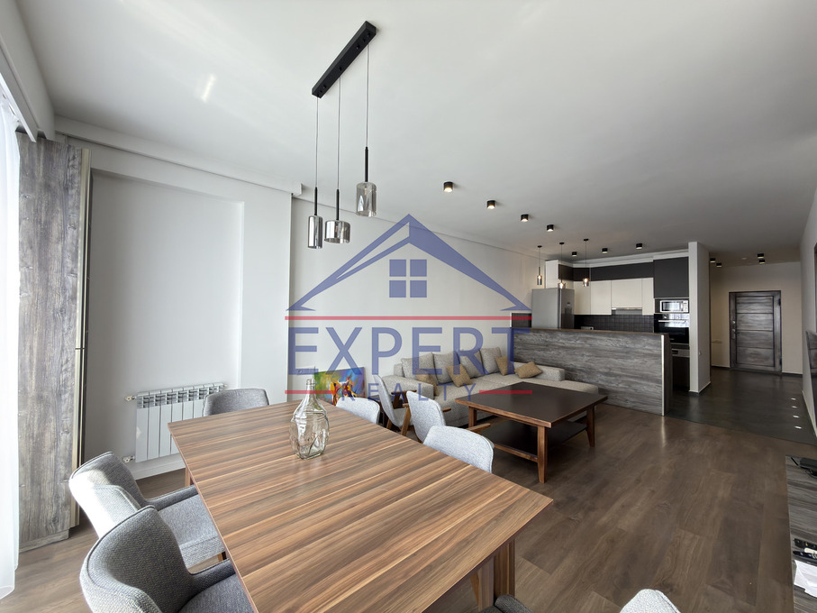 ՔԱՆԱՔԵՌ-ԶԵՅԹՈՒՆ, ՊԱՐՈՒՅՐ ՍԵՎԱԿԻ ՓՈՂՈՑ, 2 ՍԵՆՅԱԿ