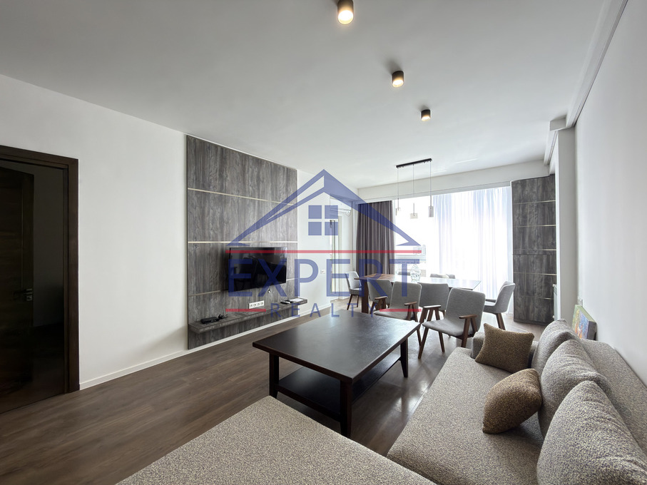 ՔԱՆԱՔԵՌ-ԶԵՅԹՈՒՆ, ՊԱՐՈՒՅՐ ՍԵՎԱԿԻ ՓՈՂՈՑ, 2 ՍԵՆՅԱԿ