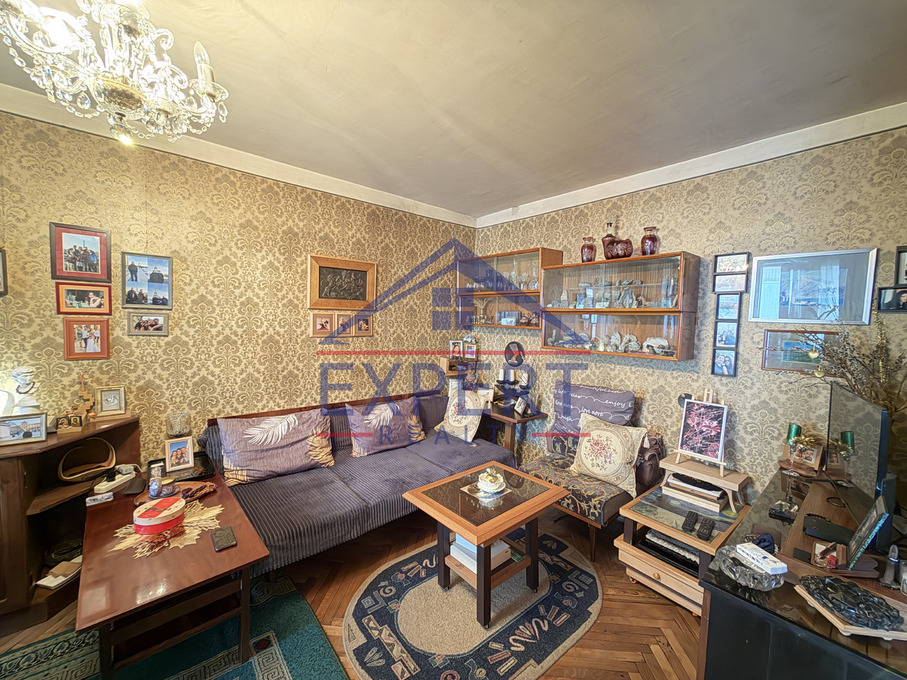 ՔԱՆԱՔԵՌ-ԶԵՅԹՈՒՆ, ԳՈԳՈԼԻ ՓՈՂՈՑ, 3 ՍԵՆՅԱԿ