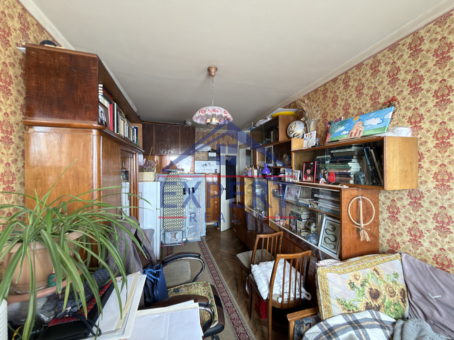 ՔԱՆԱՔԵՌ-ԶԵՅԹՈՒՆ, ԳՈԳՈԼԻ ՓՈՂՈՑ, 3 ՍԵՆՅԱԿ