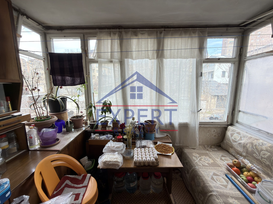 ՔԱՆԱՔԵՌ-ԶԵՅԹՈՒՆ, ԳՈԳՈԼԻ ՓՈՂՈՑ, 3 ՍԵՆՅԱԿ