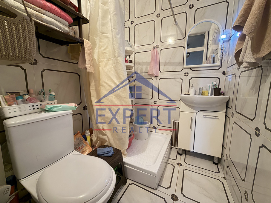 ՔԱՆԱՔԵՌ-ԶԵՅԹՈՒՆ, ԳՈԳՈԼԻ ՓՈՂՈՑ, 3 ՍԵՆՅԱԿ