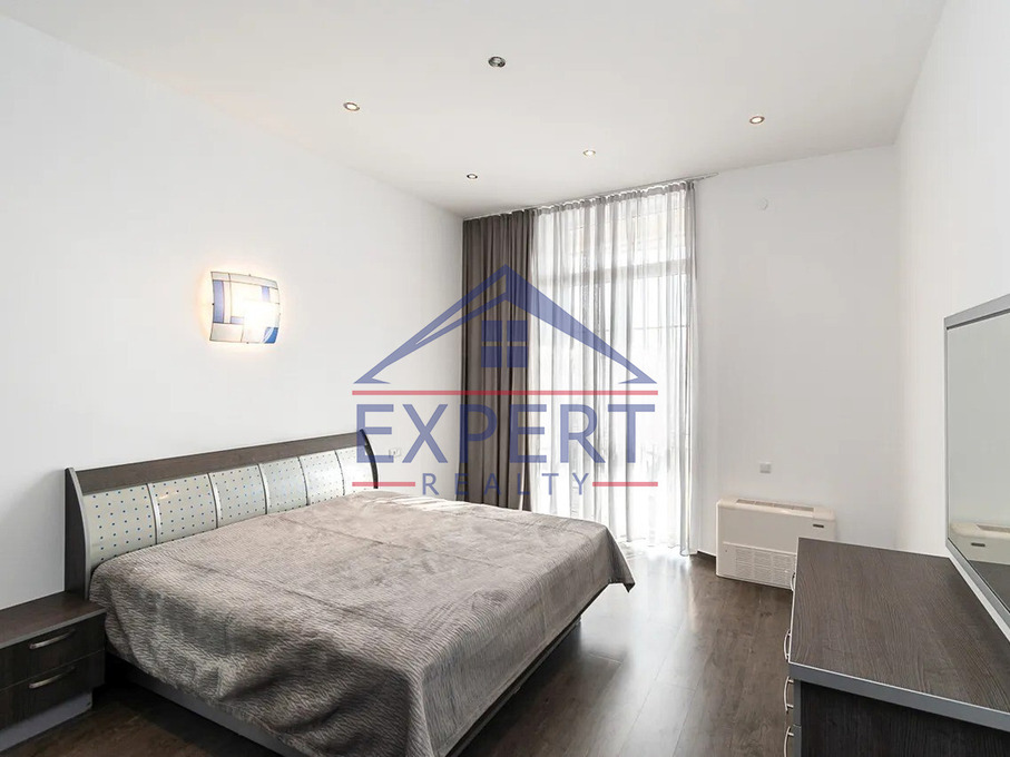 ԿԵՆՏՐՈՆ, ԱՐԱՄԻ ՓՈՂՈՑ, 4 ՍԵՆՅԱԿ