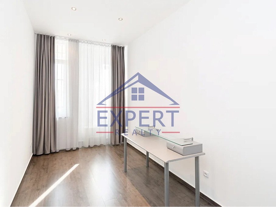 ԿԵՆՏՐՈՆ, ԱՐԱՄԻ ՓՈՂՈՑ, 4 ՍԵՆՅԱԿ