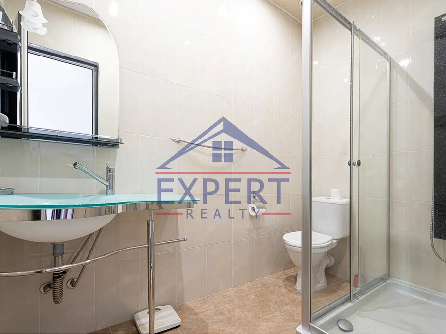 ԿԵՆՏՐՈՆ, ԱՐԱՄԻ ՓՈՂՈՑ, 4 ՍԵՆՅԱԿ