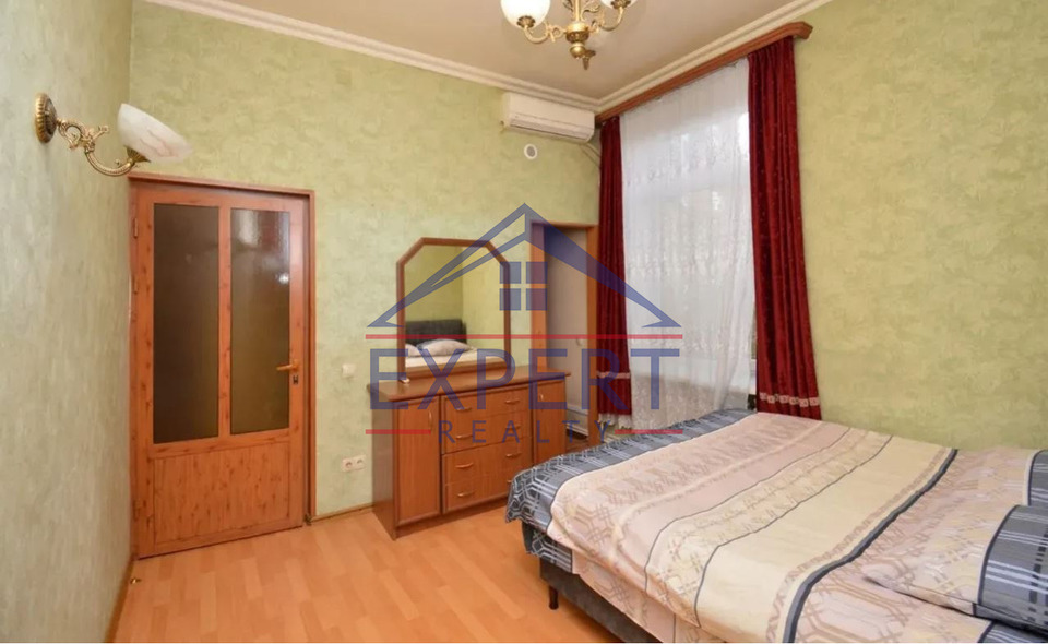 ԿԵՆՏՐՈՆ, ԱԲՈՎՅԱՆ ՓՈՂՈՑ, 3 ՍԵՆՅԱԿ