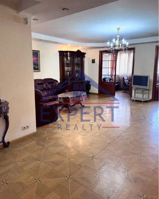 ԱՐԱԲԿԻՐ, ԱՎԵՏ ԱՎԵՏԻՍՅԱՆ ՓՈՂՈՑ   4 ՍԵՆՅԱԿ