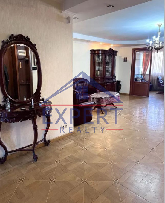 ԱՐԱԲԿԻՐ, ԱՎԵՏ ԱՎԵՏԻՍՅԱՆ ՓՈՂՈՑ   4 ՍԵՆՅԱԿ