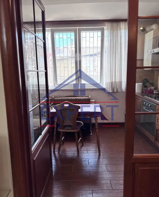 ԱՐԱԲԿԻՐ, ԱՎԵՏ ԱՎԵՏԻՍՅԱՆ ՓՈՂՈՑ   4 ՍԵՆՅԱԿ