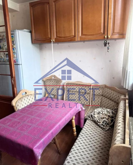 ԱՐԱԲԿԻՐ, ԱՎԵՏ ԱՎԵՏԻՍՅԱՆ ՓՈՂՈՑ   4 ՍԵՆՅԱԿ