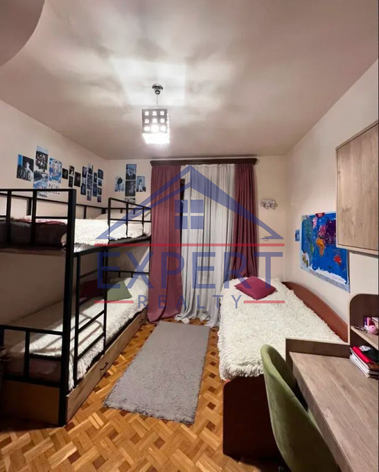 ԱՐԱԲԿԻՐ, ԱՐԱՄ ԽԱՉԱՏՐՅԱՆ ՓՈՂՈՑ, 4 ՍԵՆՅԱԿ