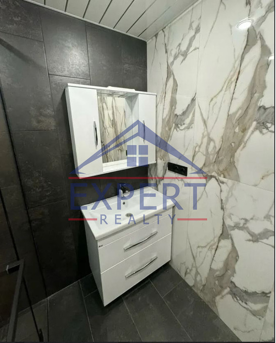 ԱՐԱԲԿԻՐ, ԳՅՈՒԼԲԵԿՅԱՆ ՓՈՂՈՑ, 3 ՍԵՆՅԱԿ