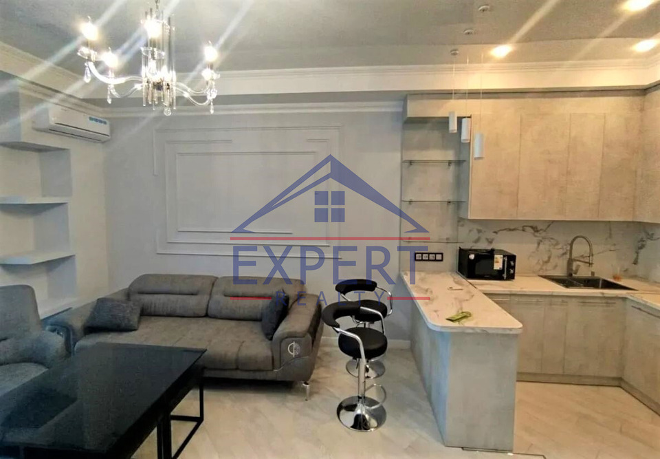 ԿԵՆՏՐՈՆ, ԱՐՇԱԿՈՒՆՅԱՑ ՊՈՂՈՏԱ, 2 ՍԵՆՅԱԿ