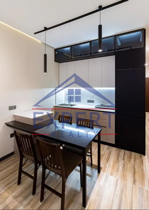 ԱՋԱՓՆՅԱԿ, ՇԻՐԱԶԻ ՓՈՂՈՑ, 3 ՍԵՆՅԱԿ