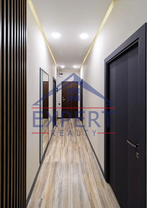 ԱՋԱՓՆՅԱԿ, ՇԻՐԱԶԻ ՓՈՂՈՑ, 3 ՍԵՆՅԱԿ