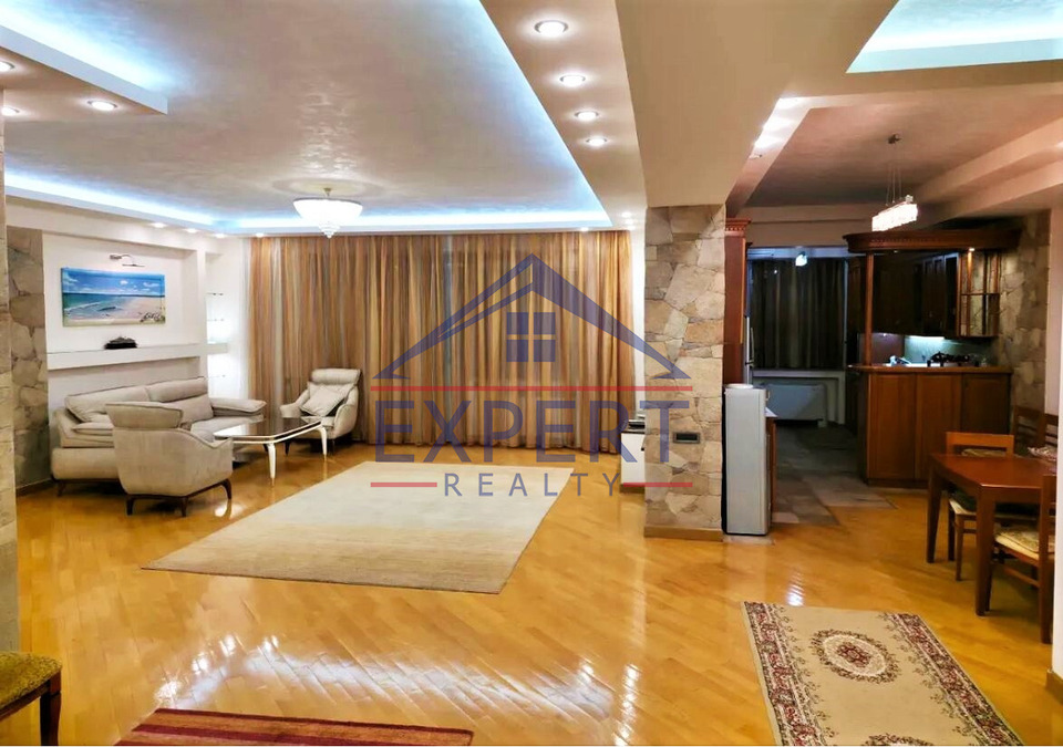 ԿԵՆՏՐՈՆ, ՀՅՈՒՍԻՍԱՅԻՆ ՊՈՂՈՏԱ, 3 ՍԵՆՅԱԿ