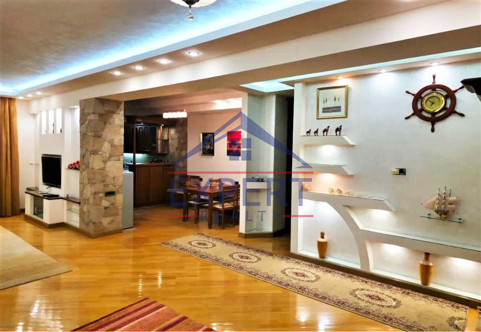 ԿԵՆՏՐՈՆ, ՀՅՈՒՍԻՍԱՅԻՆ ՊՈՂՈՏԱ, 3 ՍԵՆՅԱԿ