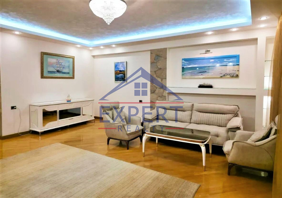 ԿԵՆՏՐՈՆ, ՀՅՈՒՍԻՍԱՅԻՆ ՊՈՂՈՏԱ, 3 ՍԵՆՅԱԿ