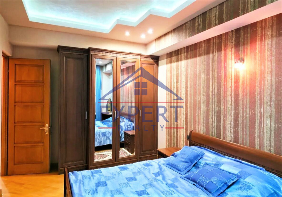 ԿԵՆՏՐՈՆ, ՀՅՈՒՍԻՍԱՅԻՆ ՊՈՂՈՏԱ, 3 ՍԵՆՅԱԿ