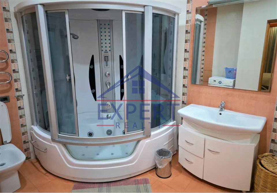 ԿԵՆՏՐՈՆ, ՀՅՈՒՍԻՍԱՅԻՆ ՊՈՂՈՏԱ, 3 ՍԵՆՅԱԿ