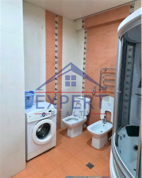 ԿԵՆՏՐՈՆ, ՀՅՈՒՍԻՍԱՅԻՆ ՊՈՂՈՏԱ, 3 ՍԵՆՅԱԿ