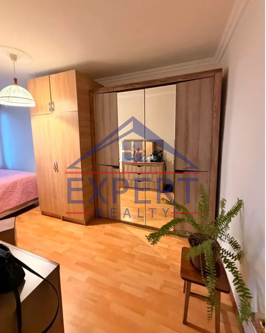 ԱՐԱԲԿԻՐ, ԱՂԲՅՈՒՐ ՍԵՐՈԲԻ ՓՈՂՈՑ, 5 ՍԵՆՅԱԿ