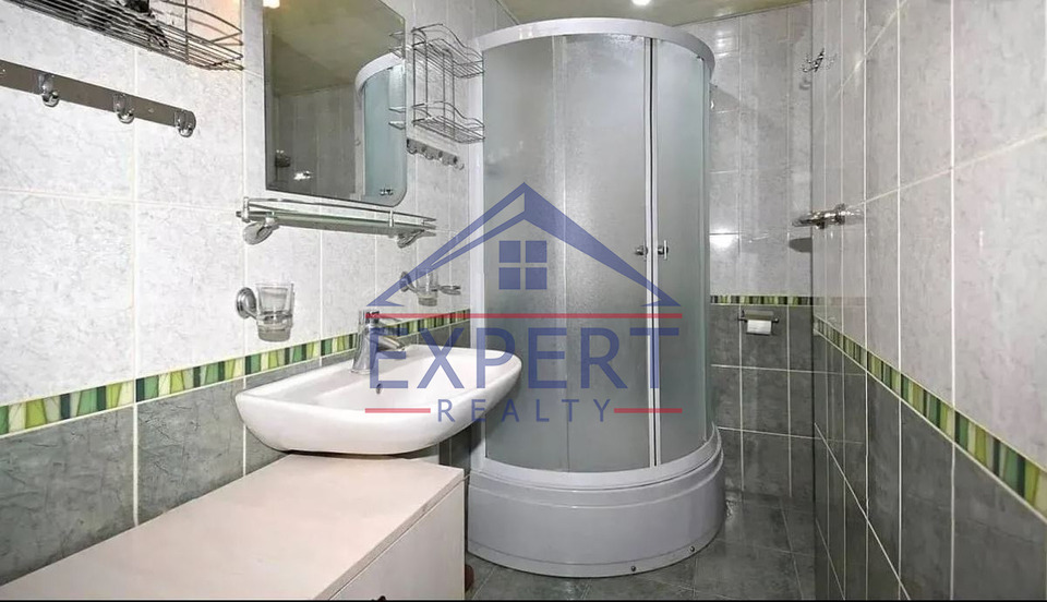 ԿԵՆՏՐՈՆ, ԵԶՆԻԿ ԿՈՂԲԱՑԻ ՓՈՂՈՑ, 3 ՍԵՆՅԱԿ