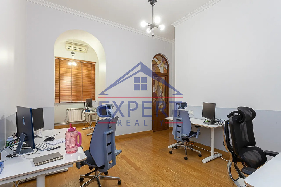 ԿԵՆՏՐՈՆ, ՄՈՍԿՈՎՅԱՆ ՓՈՂՈՑ, 6 ՍԵՆՅԱԿ