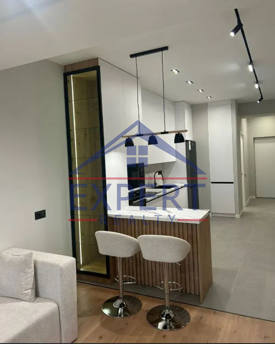 ԿԵՆՏՐՈՆ, ԽԱՆՋՅԱՆ ՓՈՂՈՑ, 2 ՍԵՆՅԱԿ