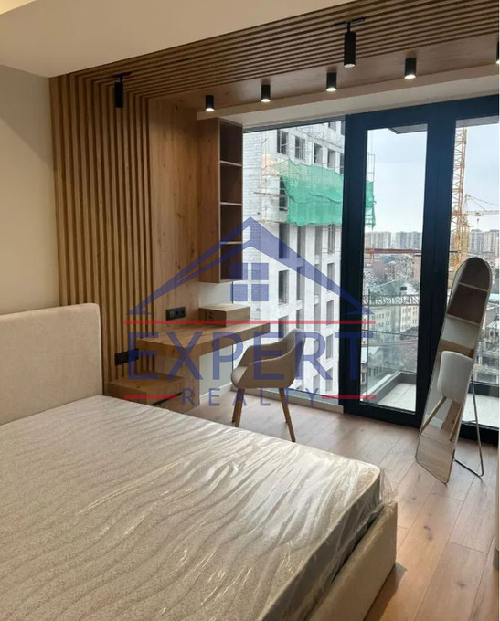 ԿԵՆՏՐՈՆ, ԽԱՆՋՅԱՆ ՓՈՂՈՑ, 2 ՍԵՆՅԱԿ