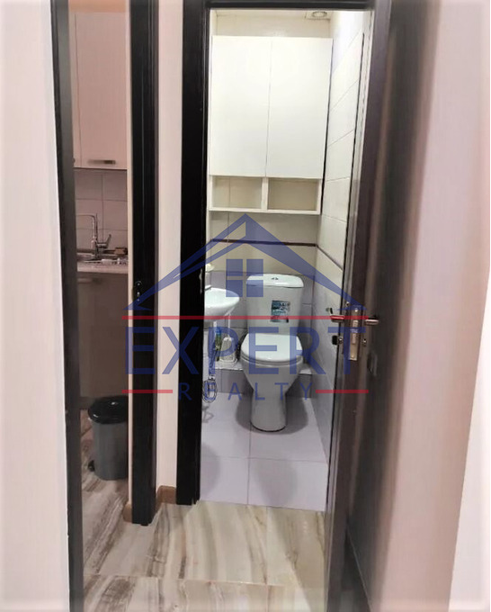 ԿԵՆՏՐՈՆ, ՂԱԶԱՐ ՓԱՐՊԵՑՈՒ ՓՈՂՈՑ, 2 ՍԵՆՅԱԿ