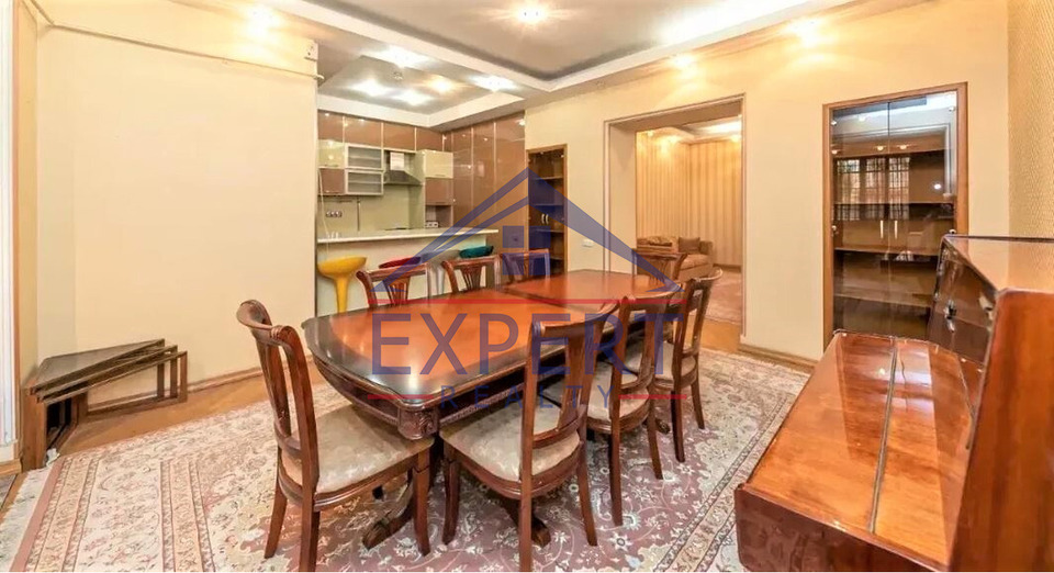 ԿԵՆՏՐՈՆ, ՆԱԼԲԱՆԴՅԱՆ ՓՈՂՈՑ, 6 ՍԵՆՅԱԿ