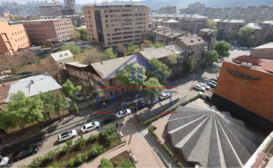 ԿԵՆՏՐՈՆ, ՊՈՒՇԿԻՆ ՓՈՂՈՑ, 3 ՍԵՆՅԱԿ