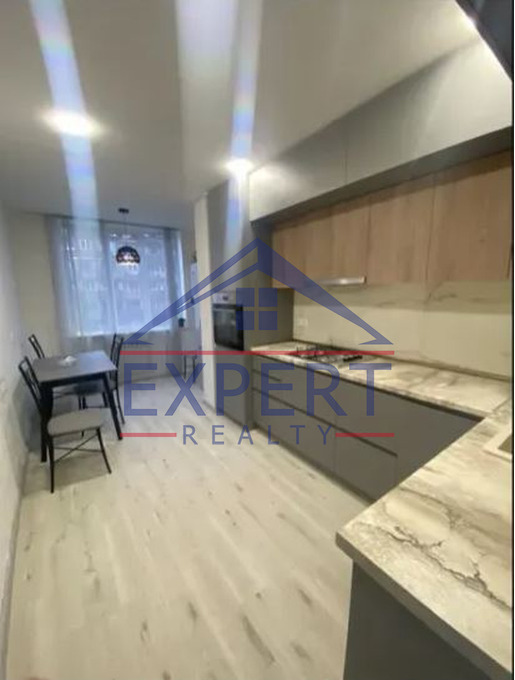 ԿԵՆՏՐՈՆ, ՄԱՇՏՈՑԻ ՊՈՂՈՏԱ, 2 ՍԵՆՅԱԿ