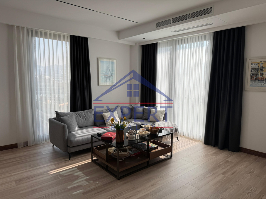 ԿԵՆՏՐՈՆ, ՏԵՐՅԱՆ ՓՈՂՈՑ, 3 ՍԵՆՅԱԿ