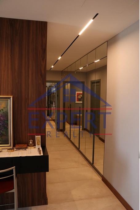 ԿԵՆՏՐՈՆ, ՏԵՐՅԱՆ ՓՈՂՈՑ, 3 ՍԵՆՅԱԿ