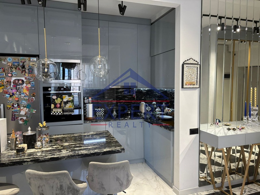 ԿԵՆՏՐՈՆ, ԲՈՒԶԱՆԴ ՓՈՂՈՑ, 2 ՍԵՆՅԱԿ