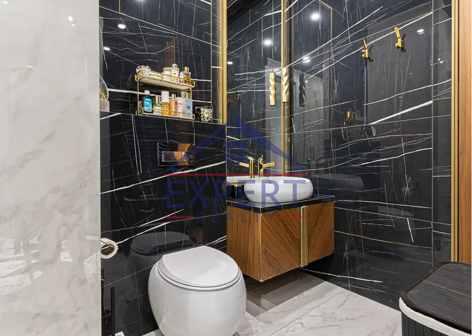 ԿԵՆՏՐՈՆ, ԲՈՒԶԱՆԴ ՓՈՂՈՑ, 2 ՍԵՆՅԱԿ