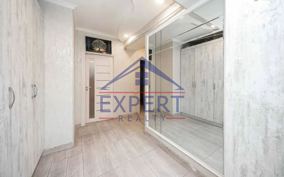 ԱՐԱԲԿԻՐ, ԱՎԵՏ ԱՎԵՏԻՍՅԱՆ ՓՈՂՈՑ, 3 ՍԵՆՅԱԿ