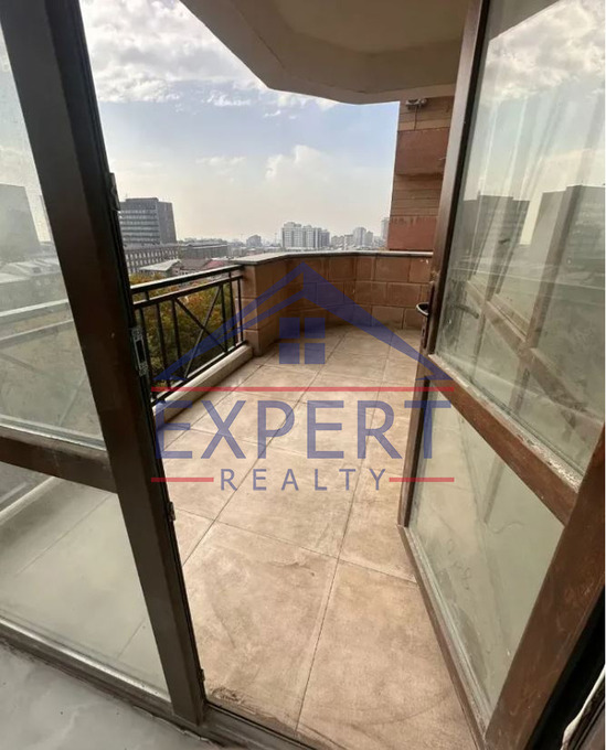 ԱՐԱԲԿԻՐ, ՄԱՄԻԿՈՆՅԱՆՑ ՓՈՂՈՑ, 3 ՍԵՆՅԱԿ