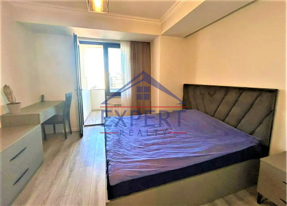 ԱՐԱԲԿԻՐ, ԱՎԵՏ ԱՎԵՏԻՍՅԱՆ , 3 ՍԵՆՅԱԿ