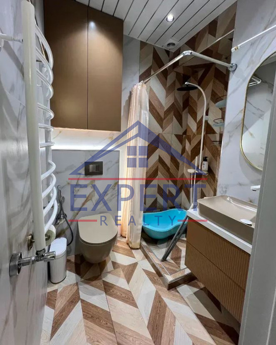 ԿԵՆՏՐՈՆ, Փ․ ԲՈՒԶԱՆԴԻ ՓՈՂՈՑ, 3 ՍԵՆՅԱԿ