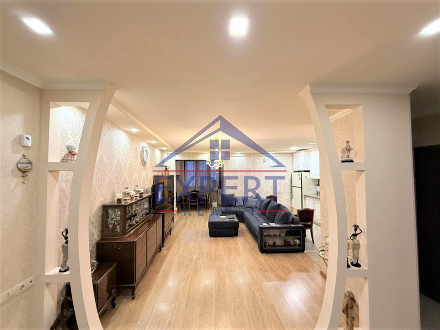 ԿԵՆՏՐՈՆ, ՎԱՐԴԱՆԱՆՑ ՓՈՂՈՑ, 4 ՍԵՆՅԱԿ