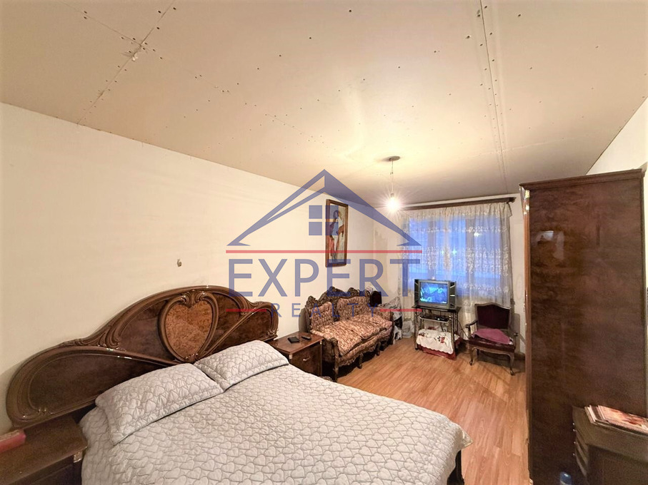 ԿԵՆՏՐՈՆ, ՎԱՐԴԱՆԱՆՑ ՓՈՂՈՑ, 4 ՍԵՆՅԱԿ