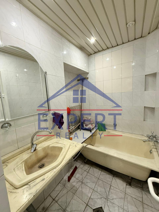 ԿԵՆՏՐՈՆ, ՆԱԼԲԱՆԴՅԱՆ ՓՈՂՈՑ, 70 ՔՄ