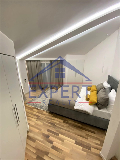 ԿԵՆՏՐՈՆ, ԶԱՐՈԲՅԱՆ ՓՈՂՈՑ, 2 ՍԵՆՅԱԿ