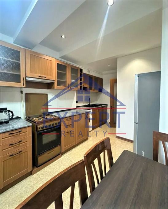 ԿԵՆՏՐՈՆ, ԶԱՎԱՐՅԱՆ ՓՈՂՈՑ, 2 ՍԵՆՅԱԿ