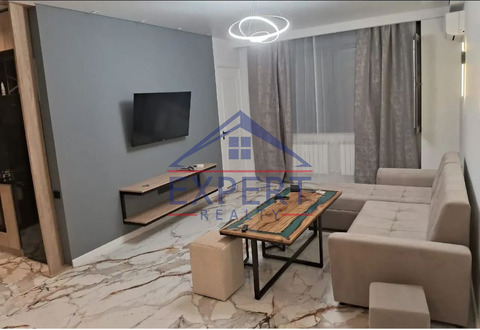 ԿԵՆՏՐՈՆ, ՂԱԶԱՐ ՓԱՐՊԵՑՈՒ ՓՈՂՈՑ, 3 ՍԵՆՅԱԿ